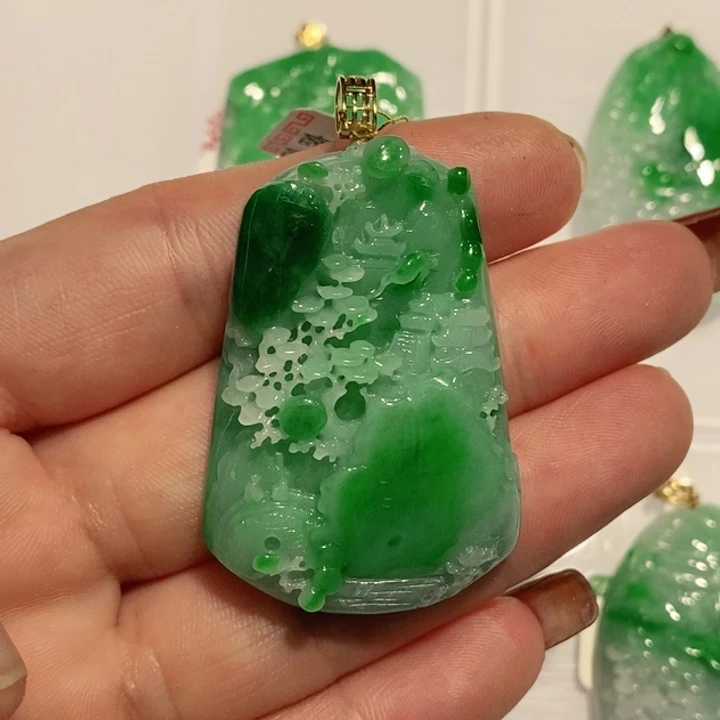 翡翠颈饰未镶嵌翡翠挂件