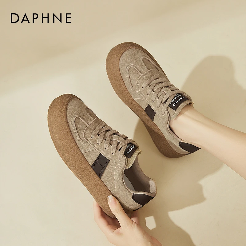 达芙妮厚底增高德训鞋女2025夏季新款美拉德时尚平底驼色休闲板鞋