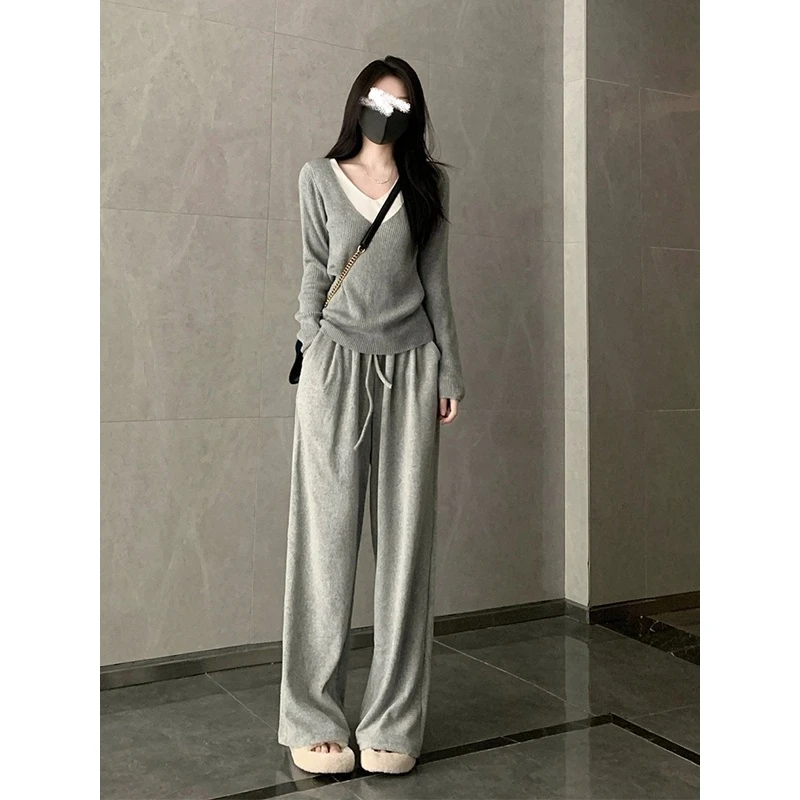 慵懒风灰色假两件撞色V领针织衫女春季高级感超好看两件套装穿搭
