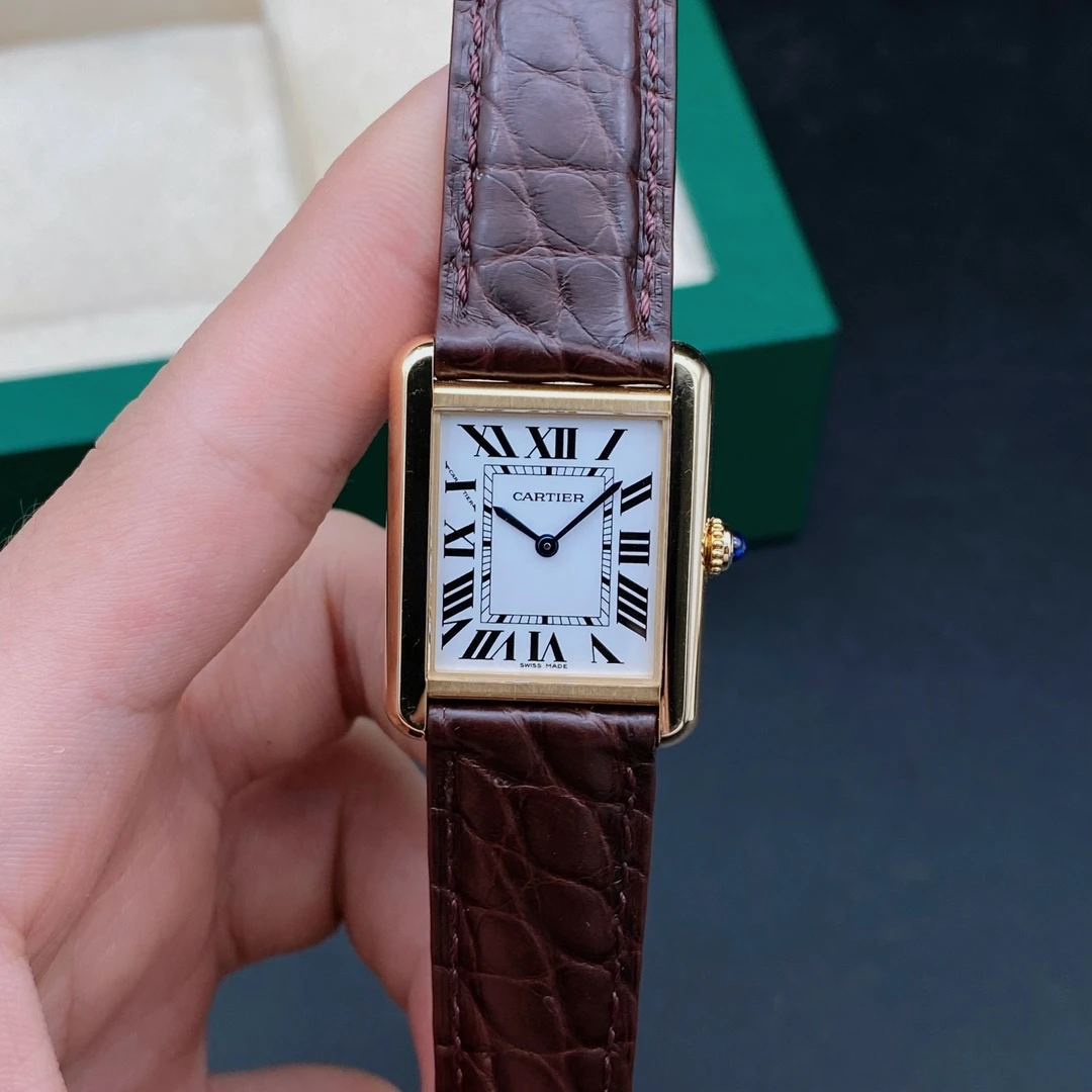 99新 Cartier/卡地亚 真真/坦克W5200024女表/表径24.4*31/石英