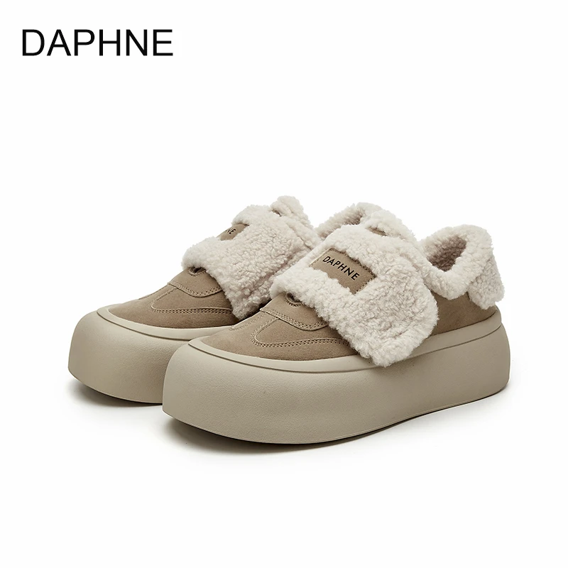 达芙妮德训鞋2024冬季新款复古休闲板鞋耐磨软底增高小白鞋女鞋