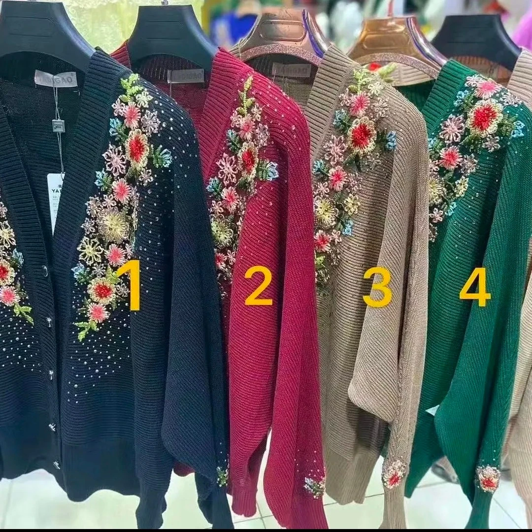 新款镶钻时尚刺绣开衫YD2023