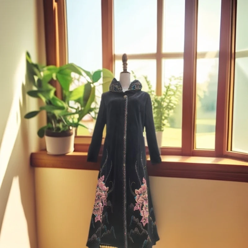 新款气质时尚绣花镶钻外套361