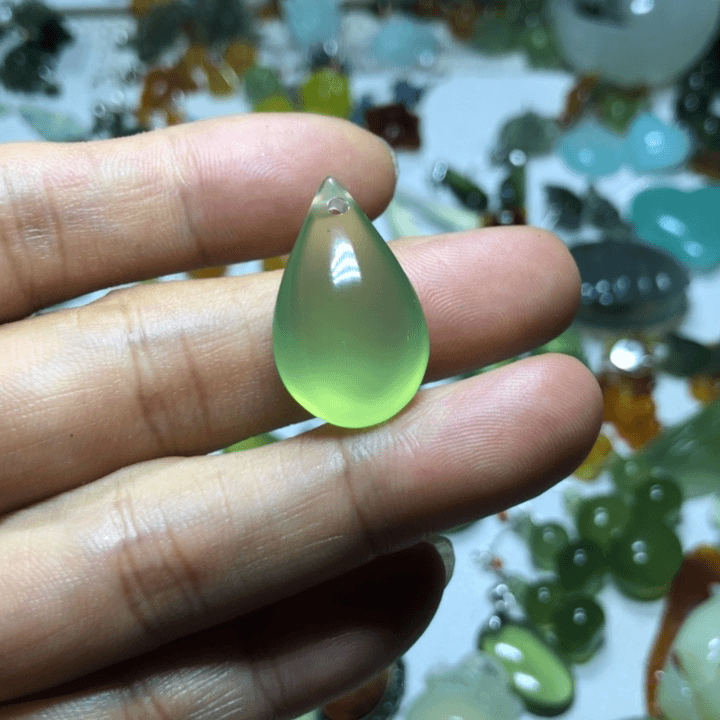 【闪购商品】蛇纹石玉颈饰未镶嵌