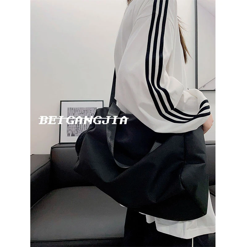 BEIGANGJIA/北港家休闲大容量行李包健身包女干湿分离运动斜挎包