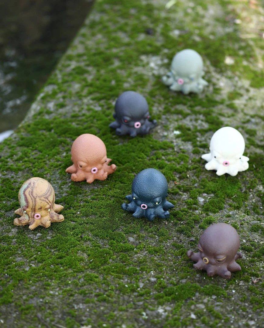 八方进宝潮玩紫砂盲盒