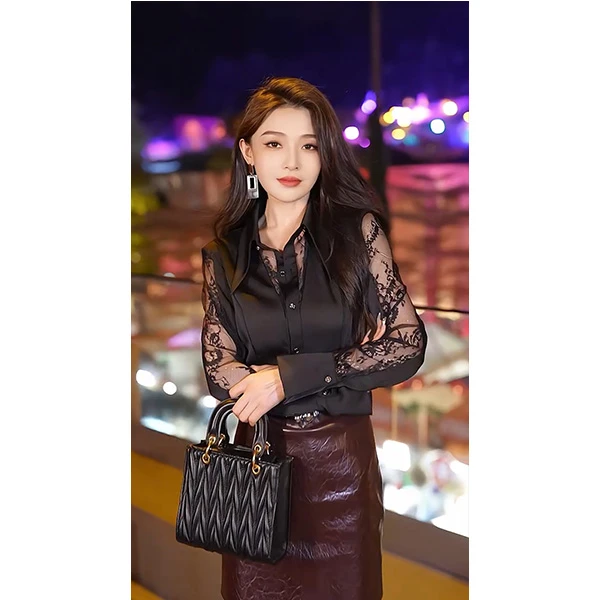 欧货新款时尚喇叭袖拼接蕾丝衬衫上衣高腰显瘦短裙两件套轻奢穿搭