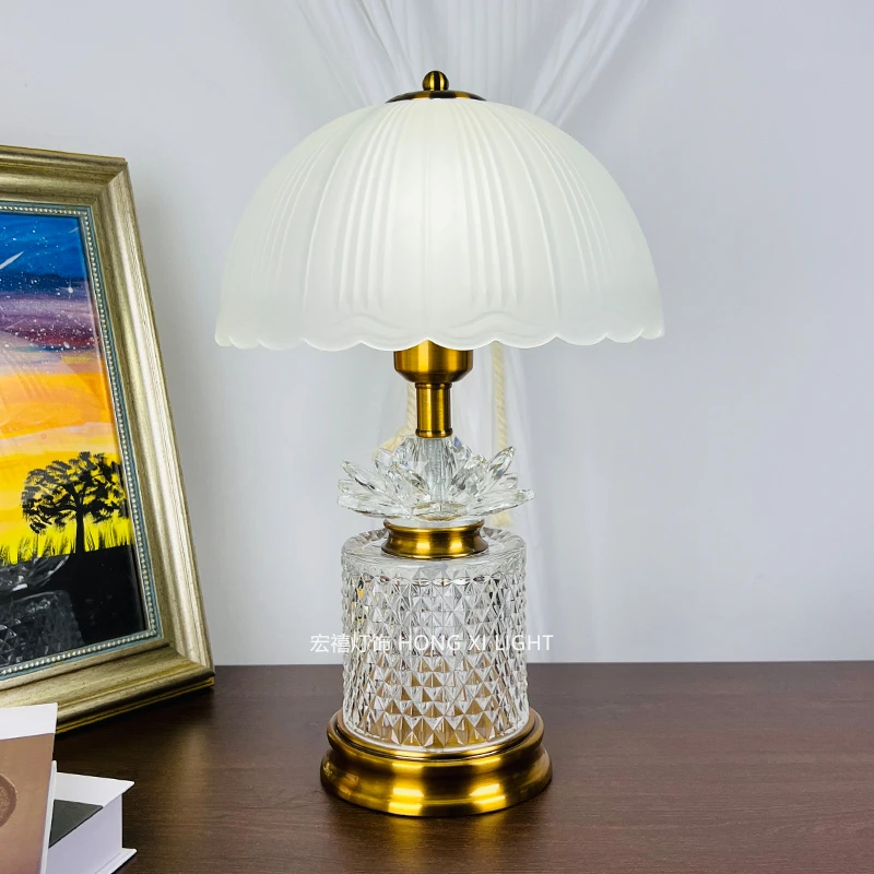 水晶玻璃台灯铁艺客厅卧室床头柜书桌LED灯具灯饰现代简约小夜灯