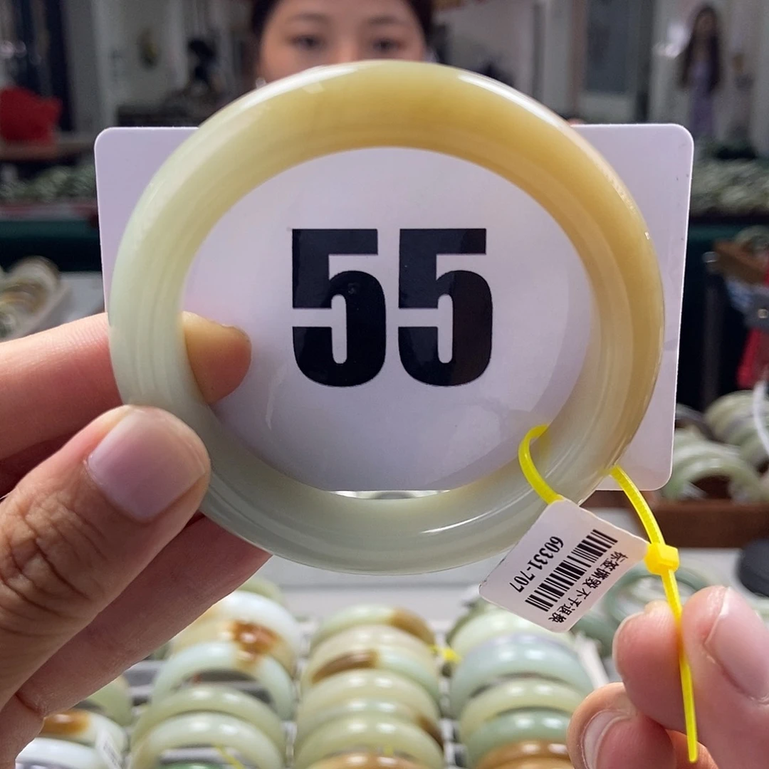和田玉手镯未镶嵌55.7