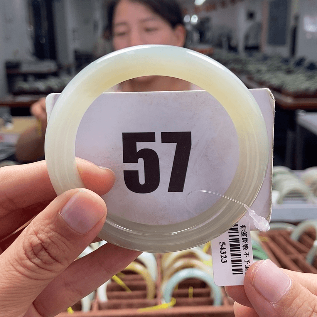 和田玉手镯未镶嵌57.2