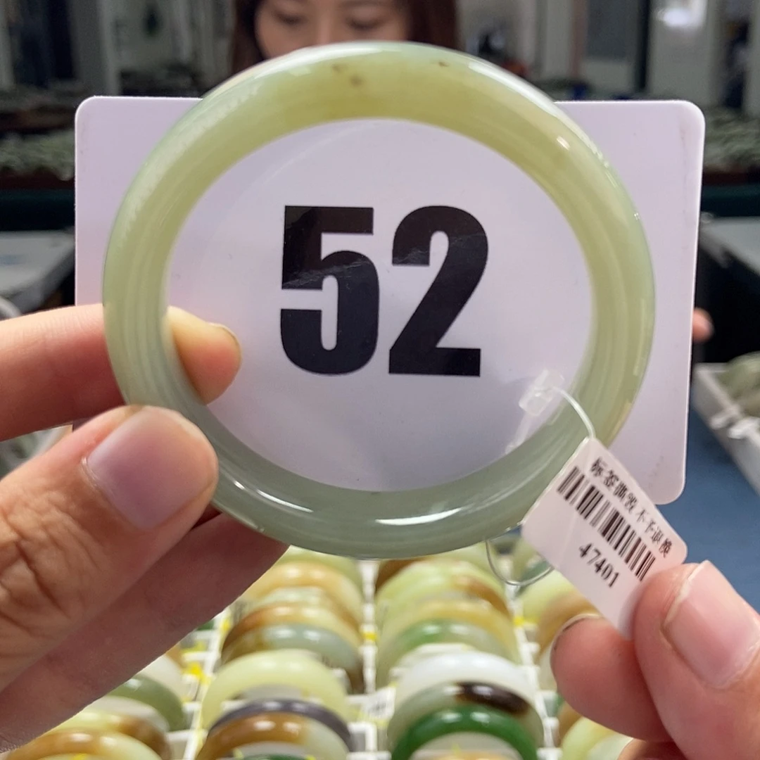 和田玉手镯未镶嵌52.4