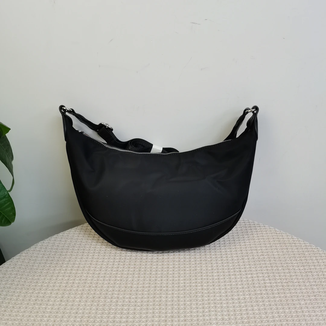 经典百搭饺子包布艺单肩斜挎下2307