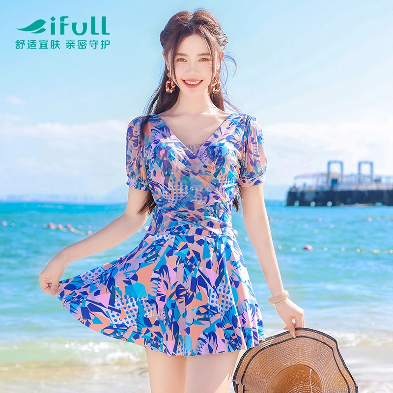 宜肤泳衣女性感保守显瘦遮肉2024新款夏大码胖mm海边度假连体裙式