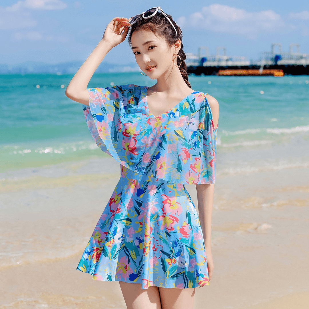 芭比新款泳衣女海边度假连体显瘦时尚聚拢温泉大码泳衣遮肚平角