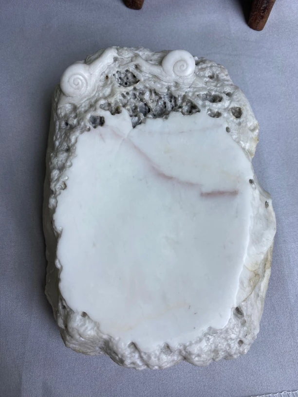 端砚-白端（13.5*10.7*3.7cm)