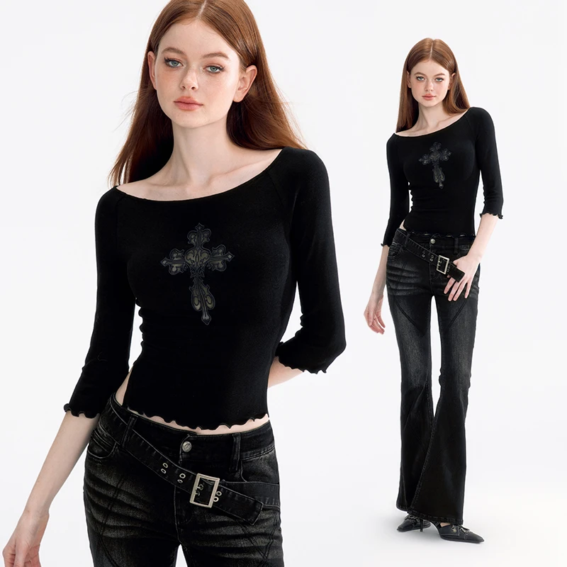 WooHa/吾哈2024秋季新品十字架镂空印花中袖T恤上衣