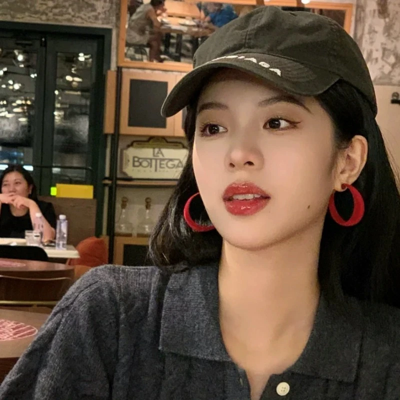 铜合金耳饰 港风大美女夸张绒面大耳圈耳环秋冬精致轻奢耳钉