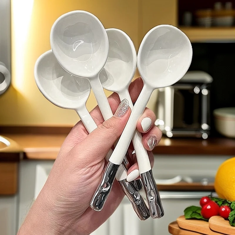 高颜值陶瓷勺子吃饭小勺网红可爱家用创意学生韩式长柄圆勺喝汤