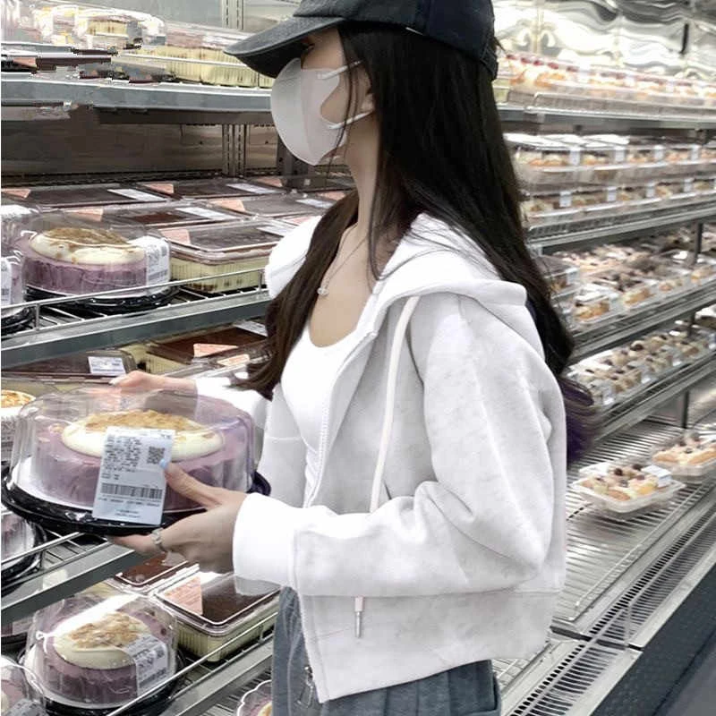 短款卫衣外套女春秋新款爆款小个子薄款修身棉质连帽拉链开衫上衣