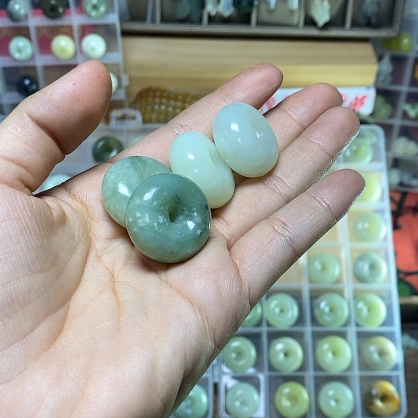 【闪购商品】蛇纹石玉手链未镶嵌167