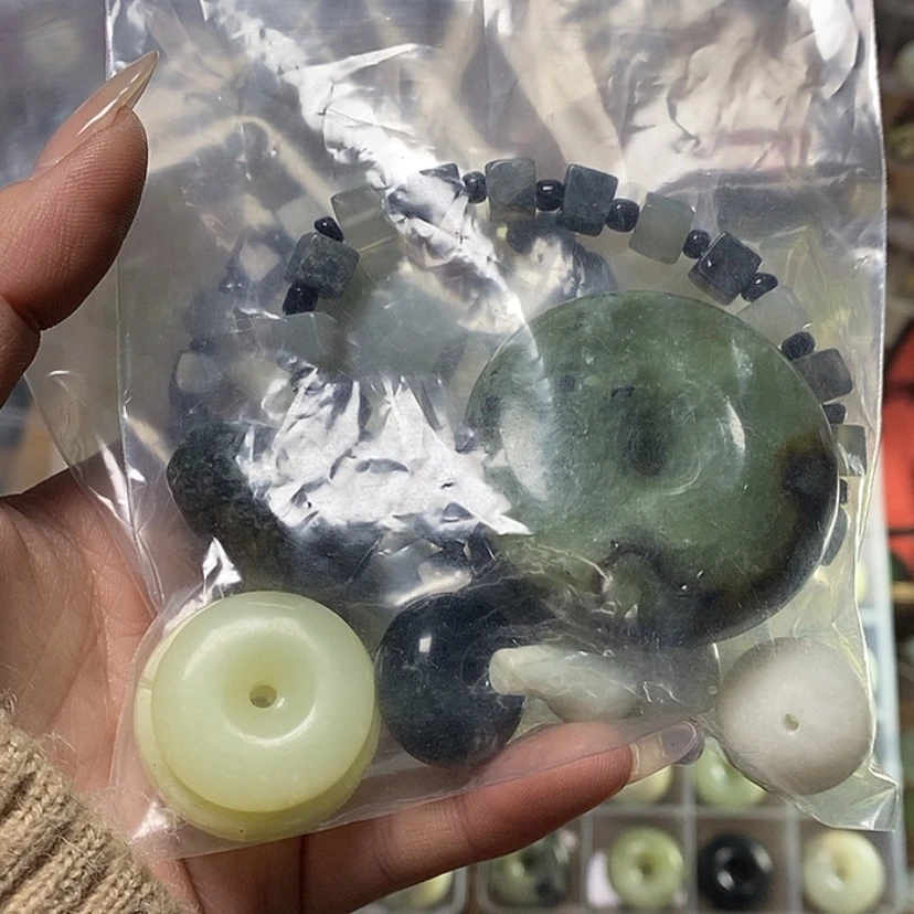 【闪购商品】蛇纹石玉手链未镶嵌51