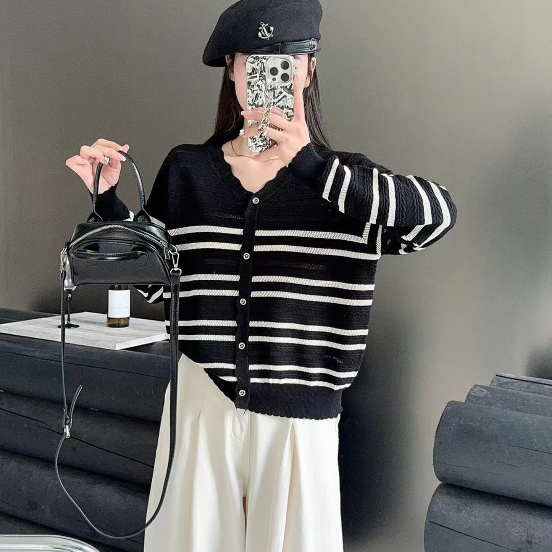 秋款条纹时尚开衫上衣新款小香风气质显瘦百搭薄款圆领长袖针织衫