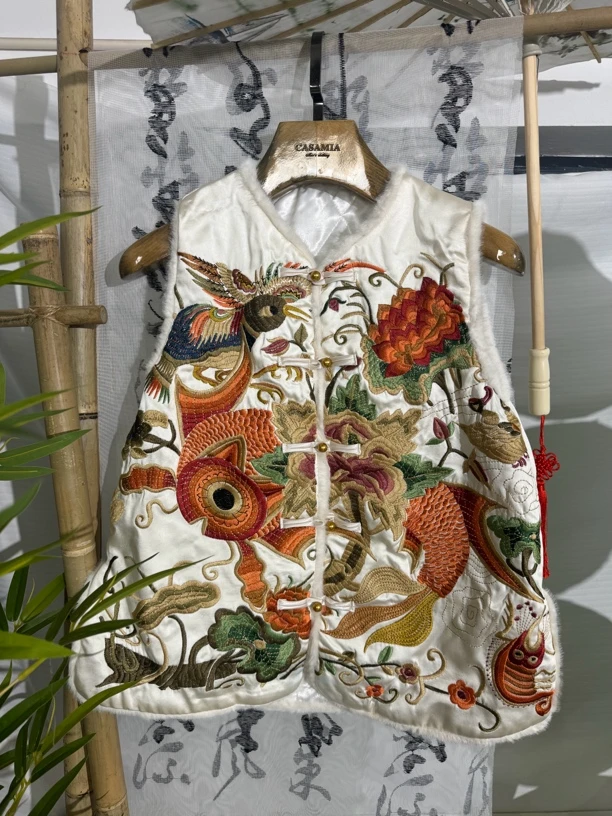 新中式国风大鱼刺绣马甲时尚复古马夹中国风刺绣民族风气质百搭