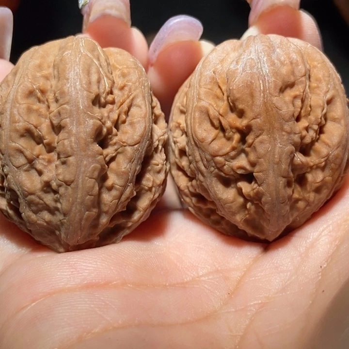 文玩核桃把件东北楸子小雪126