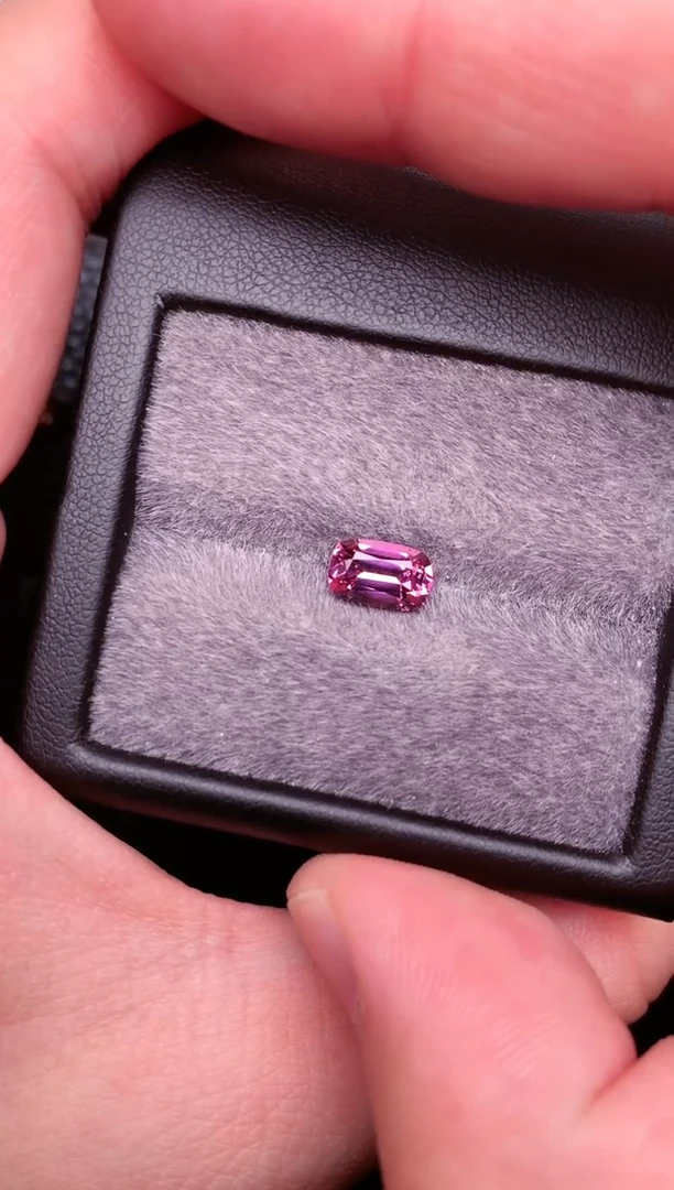 【闪购商品】尖晶石裸石未镶嵌1.64ct  紫罗兰