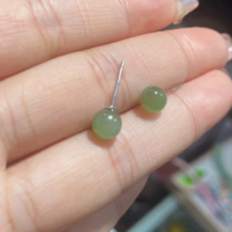 天然和田玉耳钉女养耳洞复古轻奢高级感气质耳饰百搭减龄款