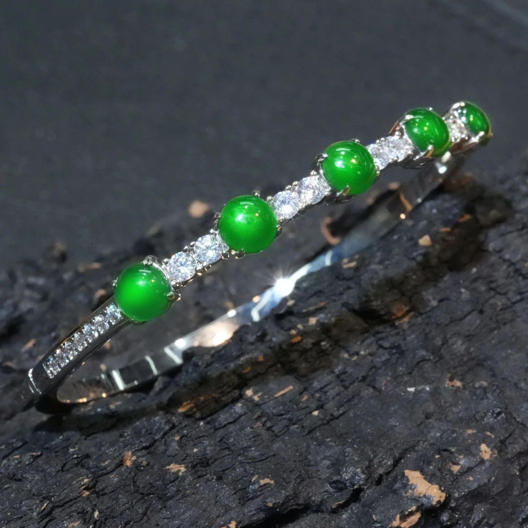 天然A货翡翠蛋面镶嵌手镯多样性发开口镯时尚气质精致百搭豪镶