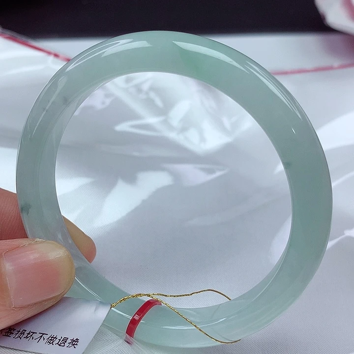翡翠手镯未镶嵌54圈685