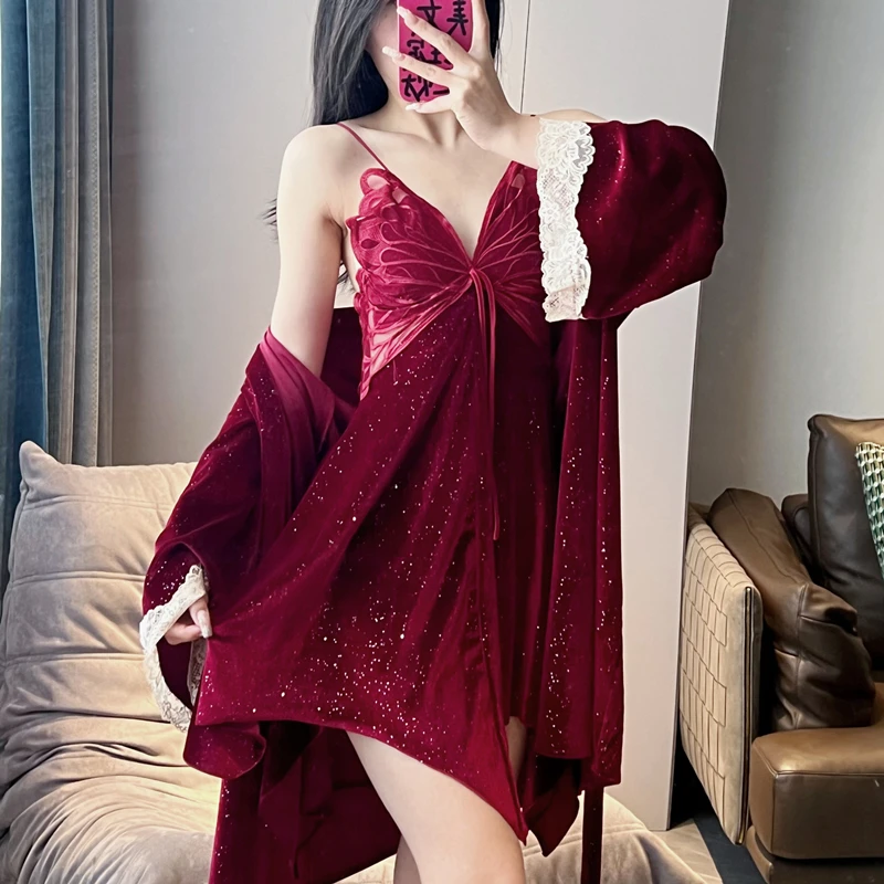 2025睡衣女秋冬季新款金丝绒长袖睡袍性感带胸垫蝴蝶吊带蕾丝显瘦