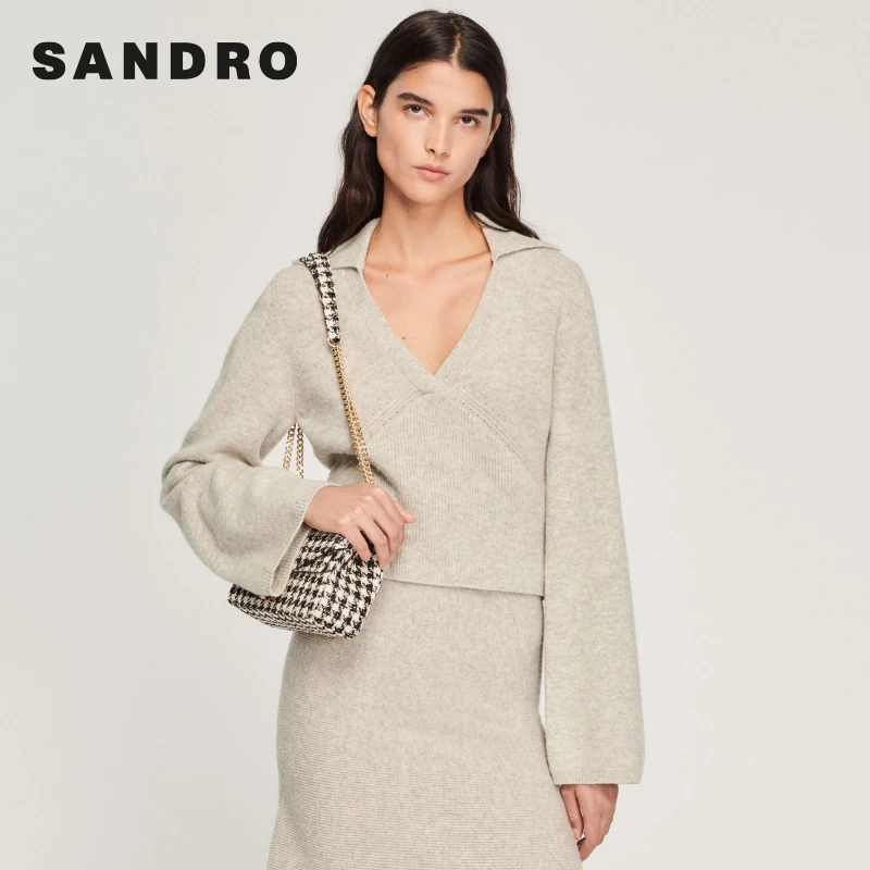 【过季款下架】SANDRO慵懒时尚气质V领款宽松针织衫上衣SFPPU01569