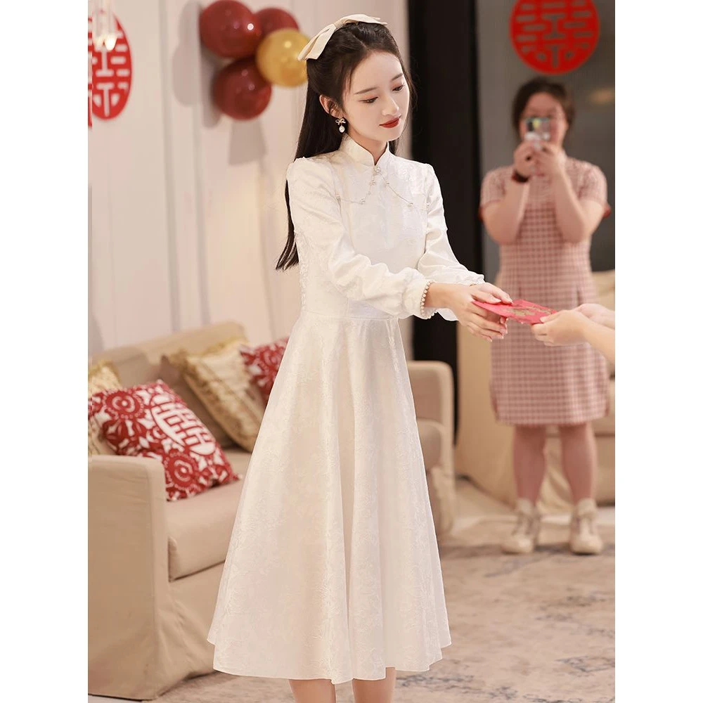白色气质旗袍晚礼服领证登记小白裙中式改良订婚裙子女秋冬