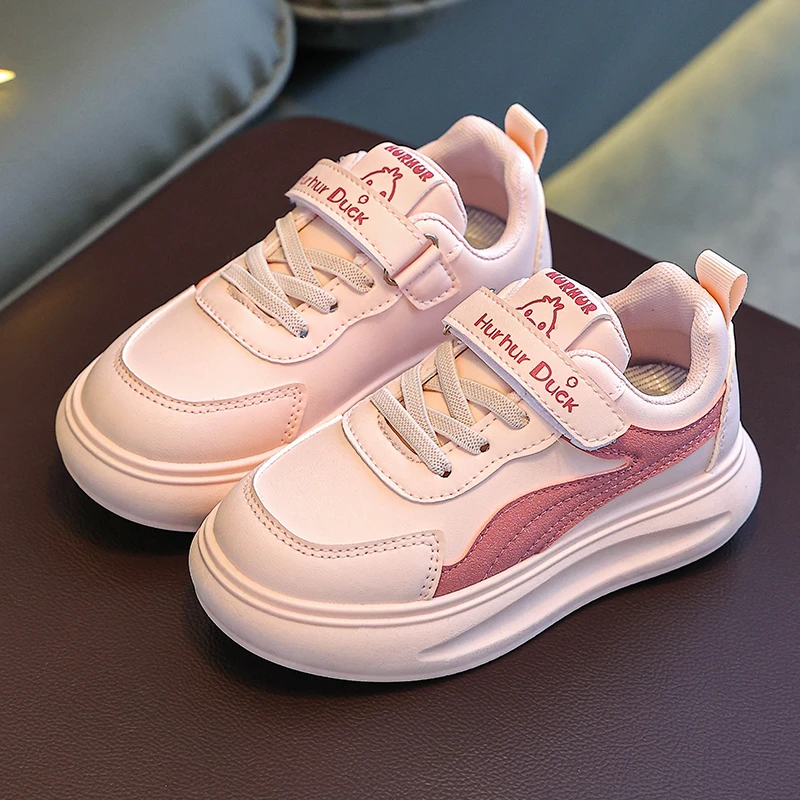 校园小白鞋2025新款男童中大童女童低帮皮面表演白色软底运动鞋