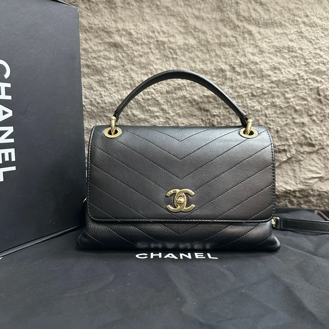 95新 Chanel/香奈儿 香奈儿黑金v纹handle 手提包