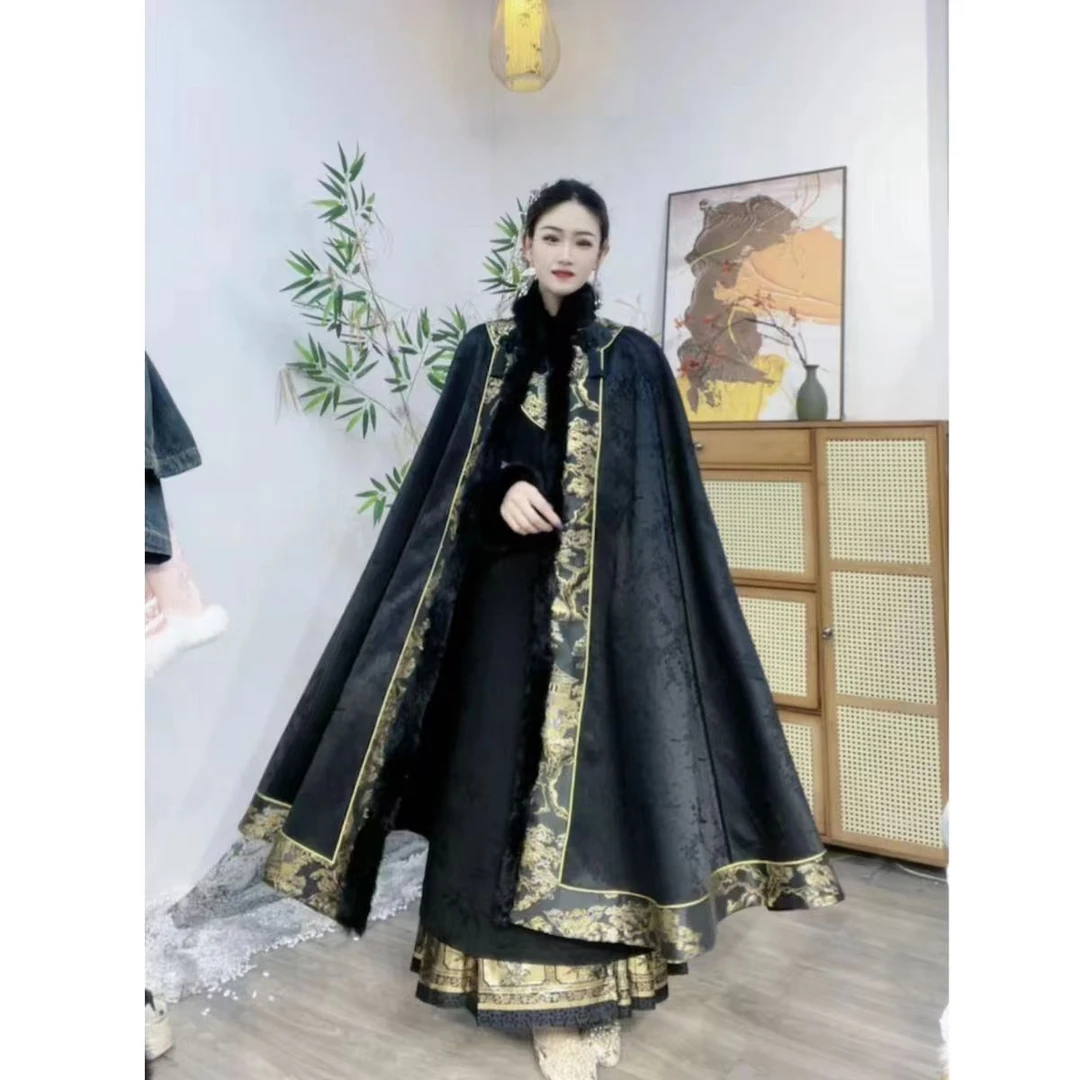羽唐名2024女装秋冬季古风新款国潮黑色毛领风衣斗篷(9871+8901)