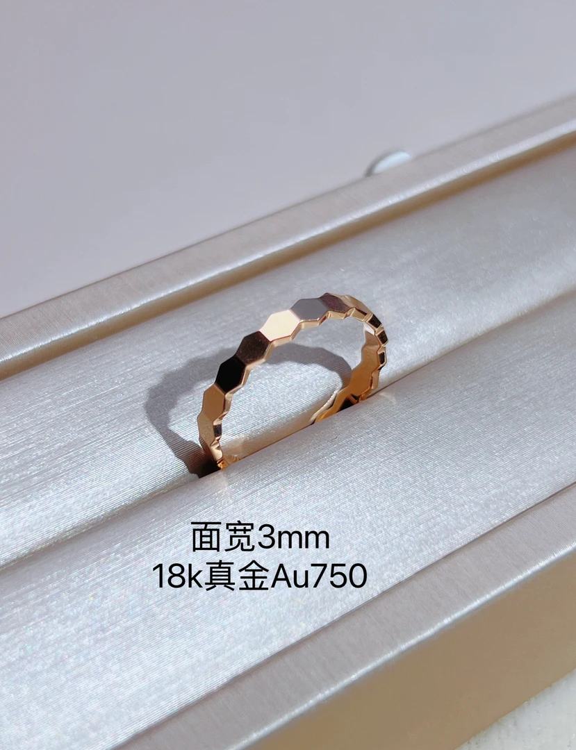 18K金百搭亮面蜂巢戒指