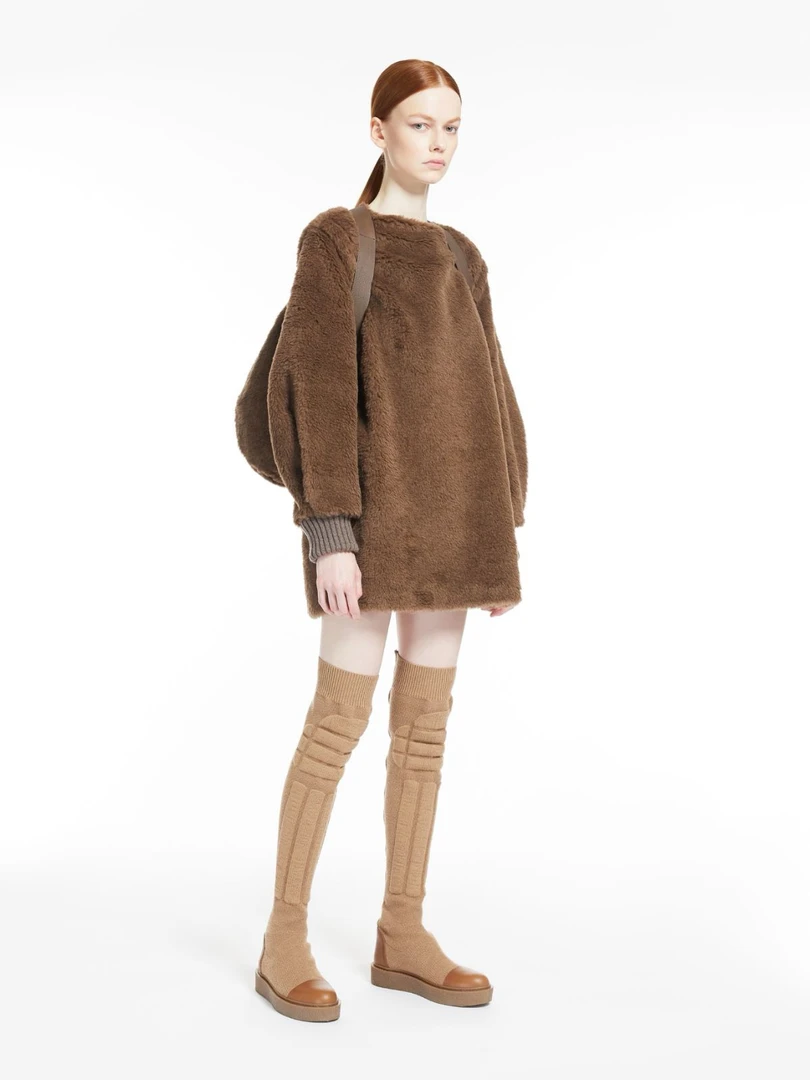 未使用 MaxMara Eremi 秀款泰迪熊羊羔毛秋冬加绒加厚卫衣女