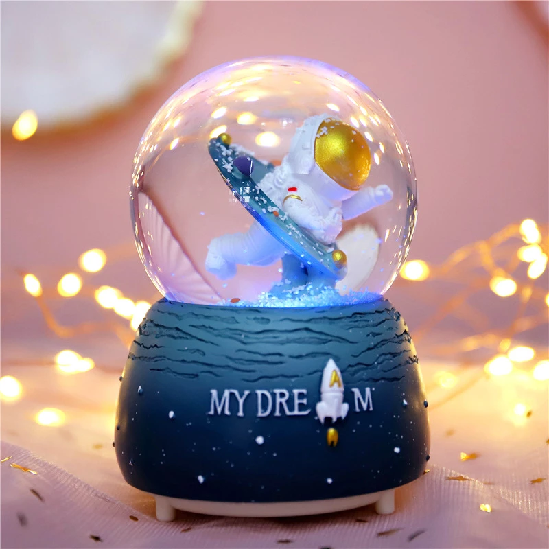 宇航员系列航天太空人水晶球摆件发光音乐盒男孩女孩儿童生日礼物