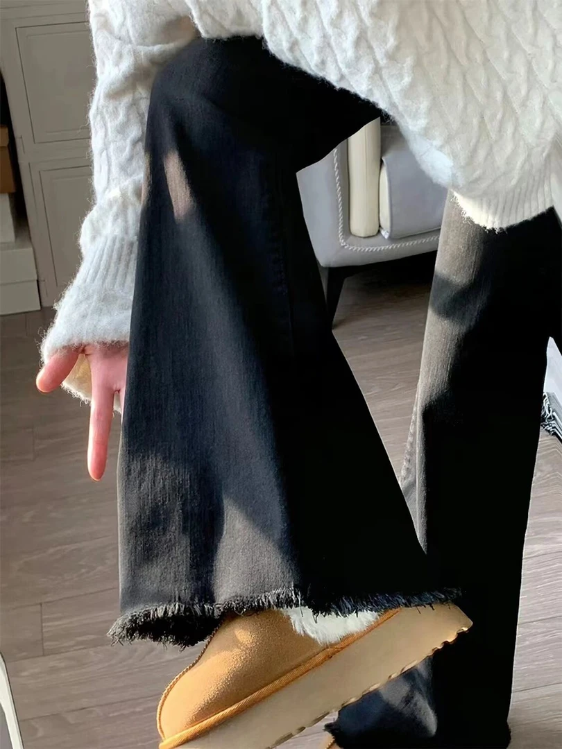 孕妇显瘦牛仔裤微喇叭长裤春秋季新款外穿裤子弹力修身毛边牛仔裤