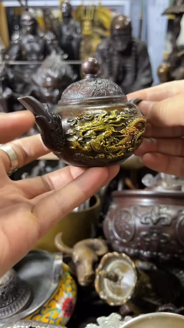 【闪购商品】铜鎏金小茶壶铜案台摆件 把玩物件