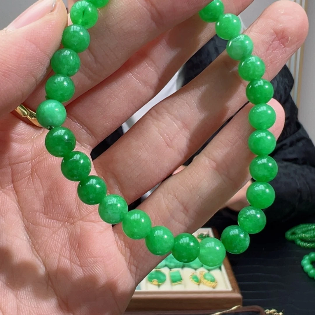 【闪购商品】翡翠颈饰未镶嵌