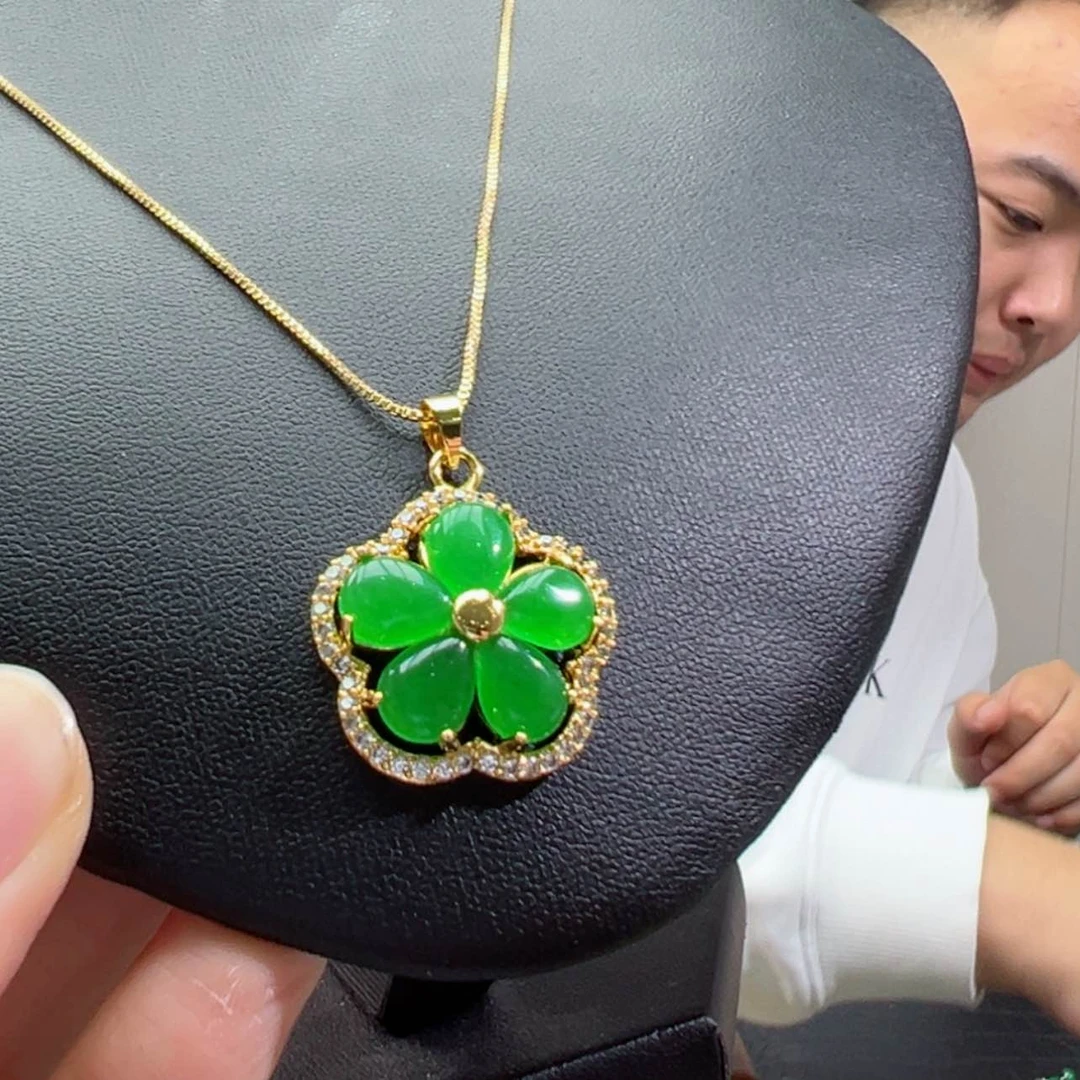 【闪购商品】翡翠颈饰未镶嵌