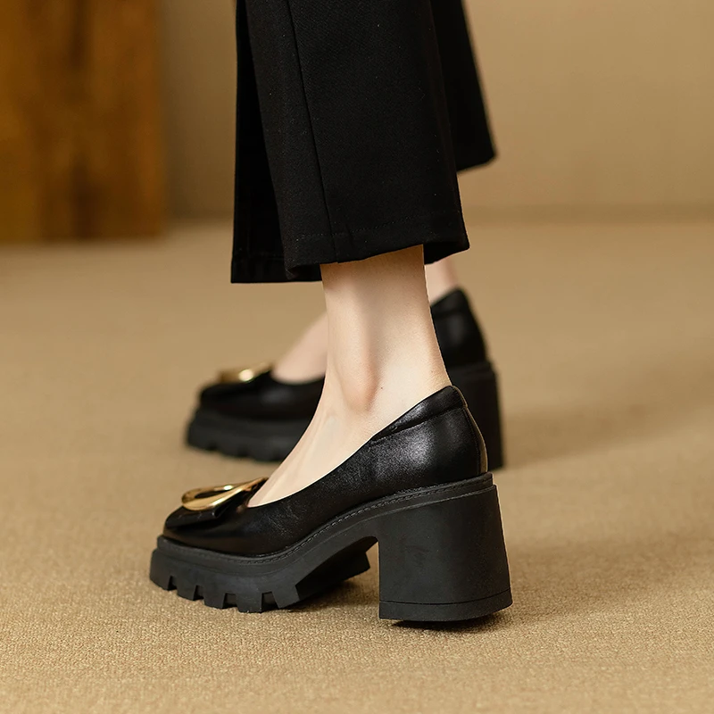 2025春秋新款软皮软底粗跟厚底单鞋小个子方头高跟鞋女方扣工作鞋