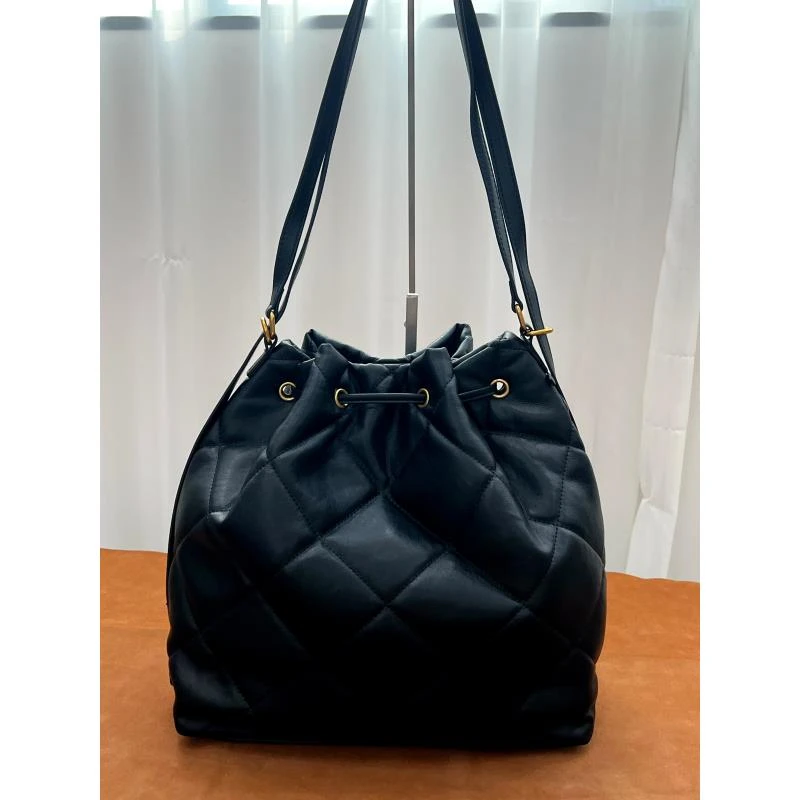 YAY时尚潮菱格抽绳包2024新款休闲百搭大容量单肩包2589