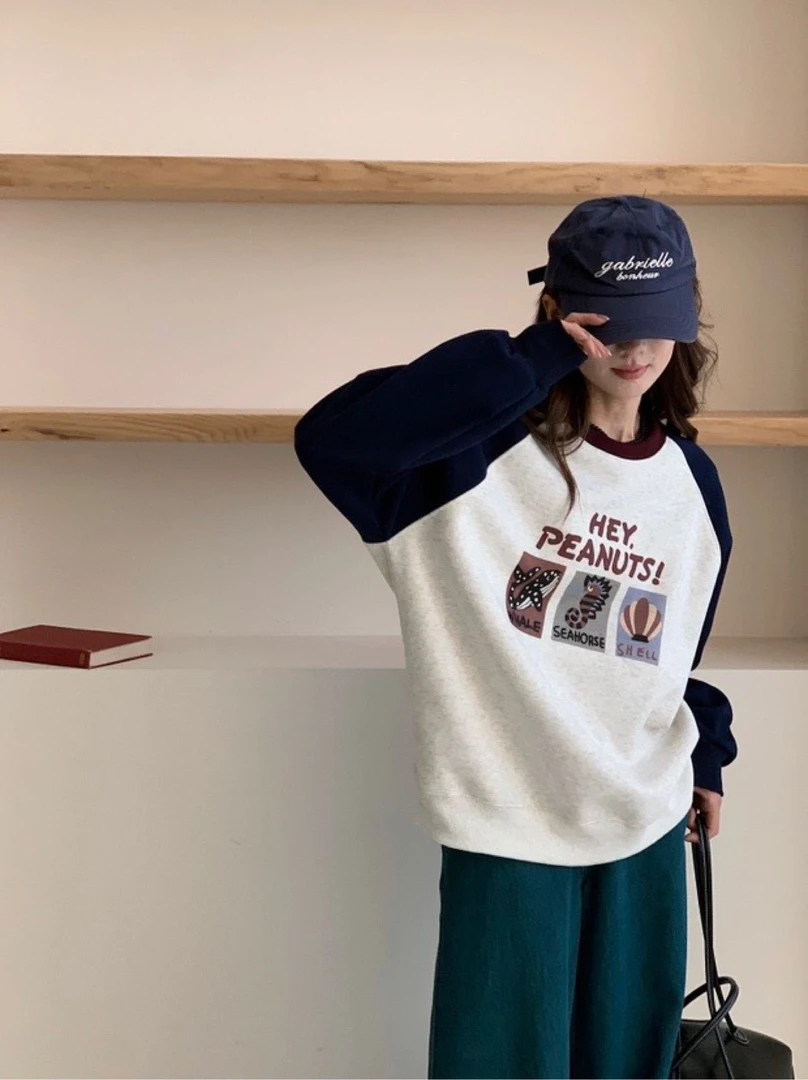 韩版宽松时尚休闲百搭插肩袖卡通无感印花卫衣