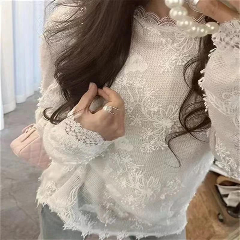 【摩姐姐欧韩】75098欧韩重工刺绣蕾丝长袖打底衫