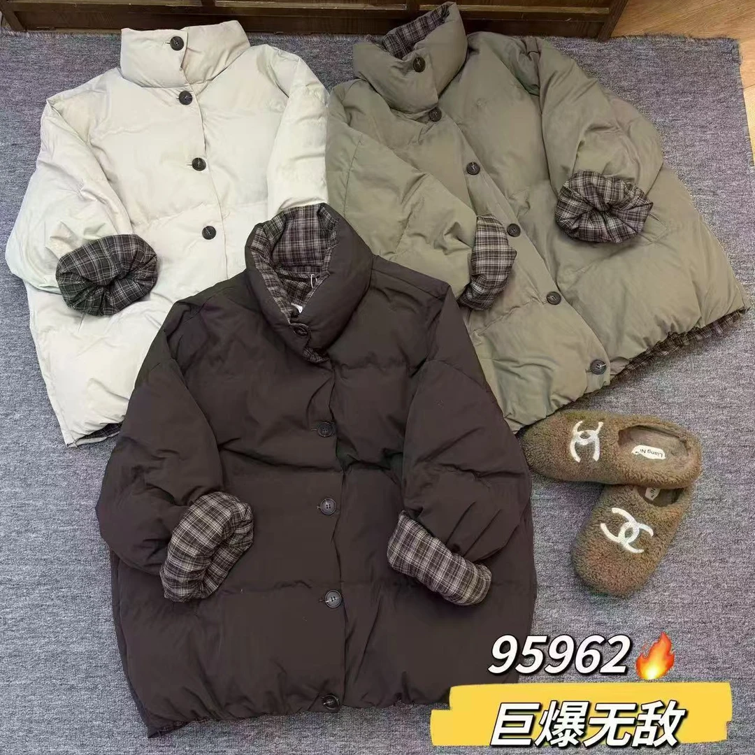 【摩姐姐欧韩】95962TY格子内衬大版纽扣羽绒服